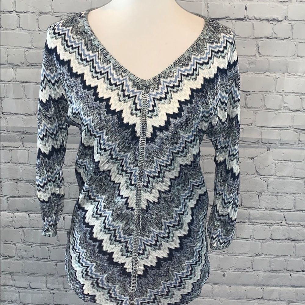 🌺White House Black Market Blue/White Top Sz Sm